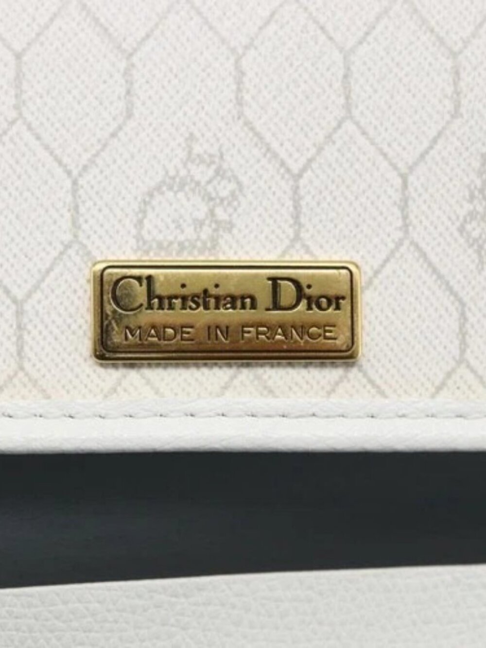 Christian Dior Honeycomb Canvas Chain Shoulder Bag PVC White Gold Auth 173462 - Picture 12 of 15